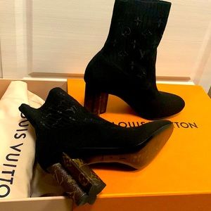 Louis Vuitton Silhouette ankle boots, Size 41.  BRAND NEW…never been worn!